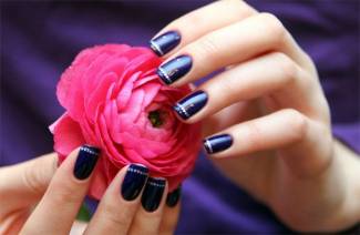 Shellac móng tay ngắn