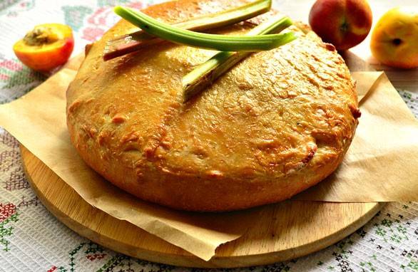 Tarte à la rhubarbe et aux pommes