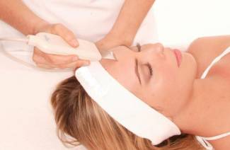 Peeling ultrasonique du visage ou peeling ultrasonique