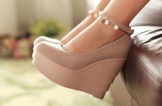 Chaussures compensées