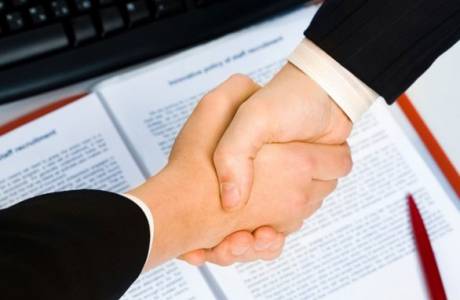 Трудов договор със служител