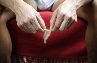 Comment la syphilis est transmise aux enfants