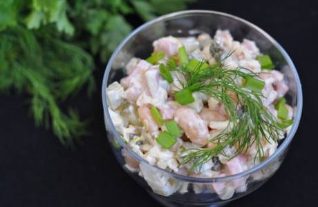 Kūpinātu pupiņu salāti