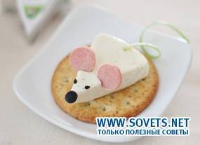 Cracker mouse