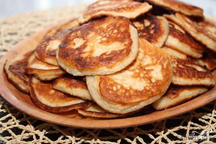 Hogyan főzzünk kefir palacsintát tojás nélkül