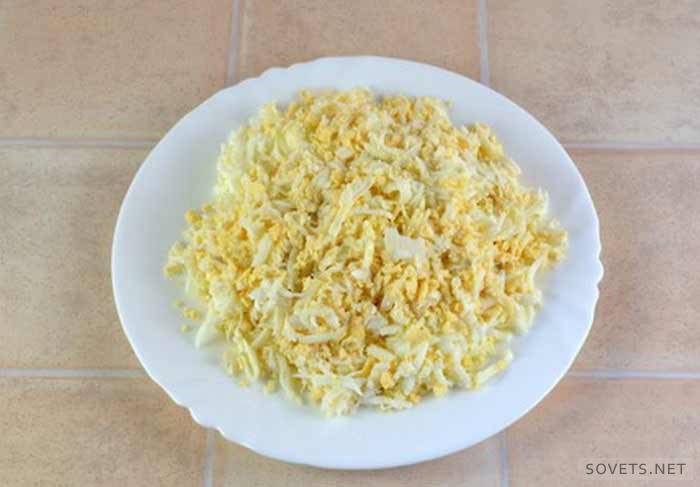 Raastettu keitetyt munat