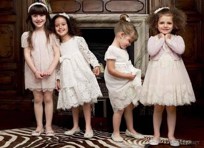 Meninas com penteados diferentes