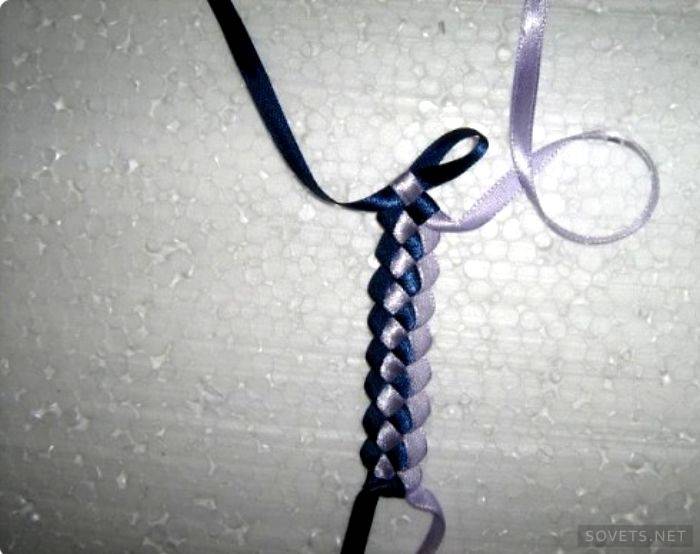 Satīna lentes mezgli