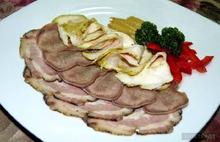 Delikatese cepeškrāsnī