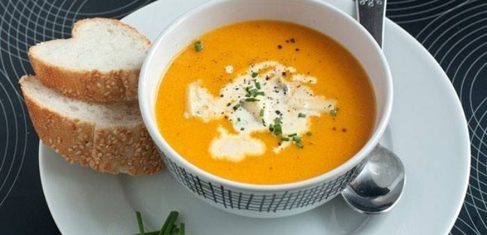 Zuppa di zucca con crespino cinese