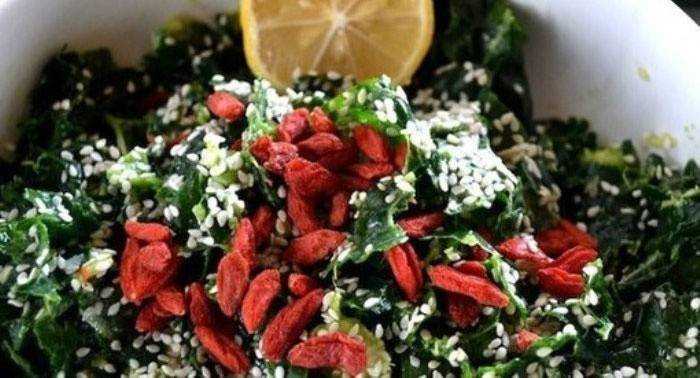 Insalata di riso selvatico e goji
