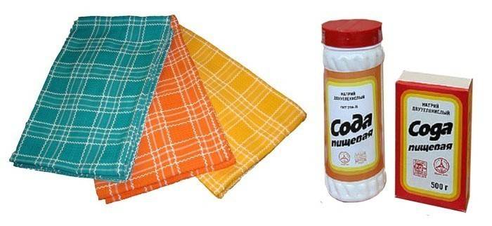 Vết dầu mỡ trên khăn bếp