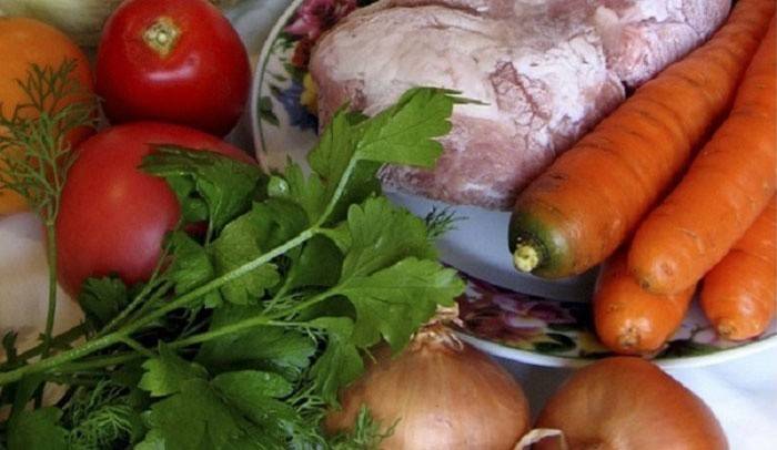 Burgonya és sertés pörkölt termékek