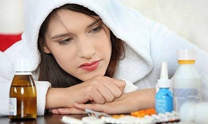 La donna sceglie la medicina fredda