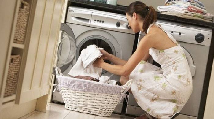 Một máy giặt sẽ giúp giặt khăn