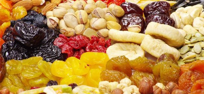 Différents fruits secs