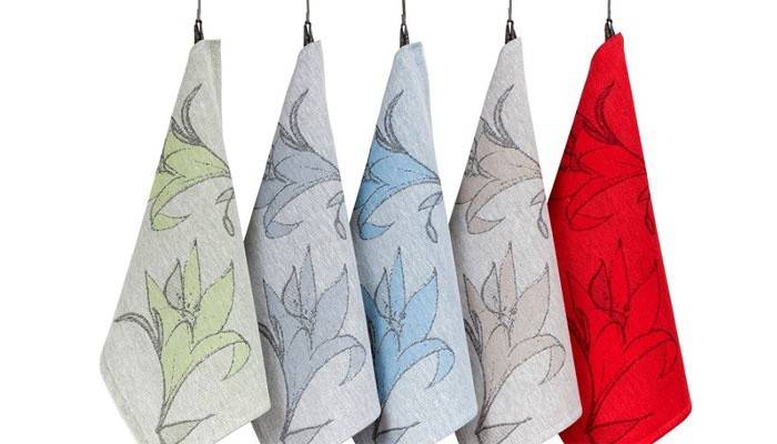Sử dụng chất tẩy rửa có sẵn để làm sạch hàng dệt nhà bếp