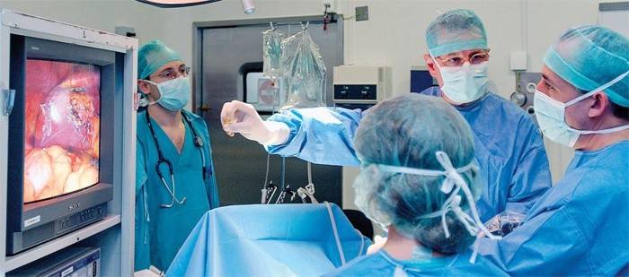 Operation zur Entfernung von Entzündungen der Gliedmaßen