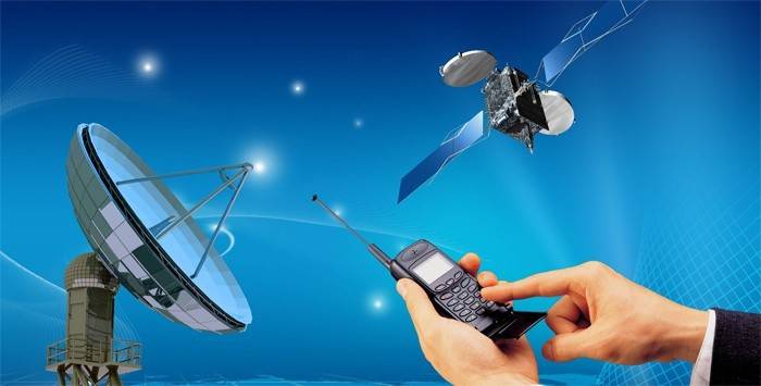 Matkapuhelin ja satelliitti