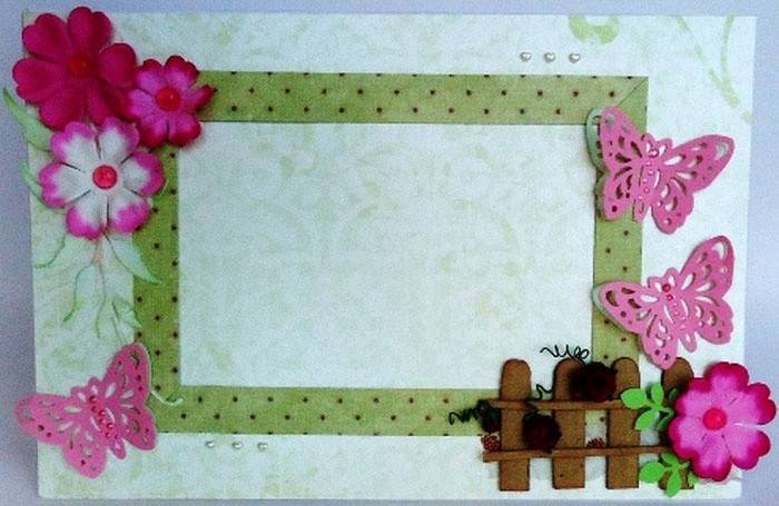 Scrapbooking frame