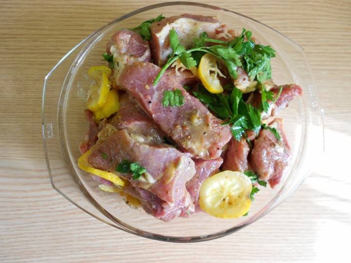 Astiat grillin marinoimiseksi