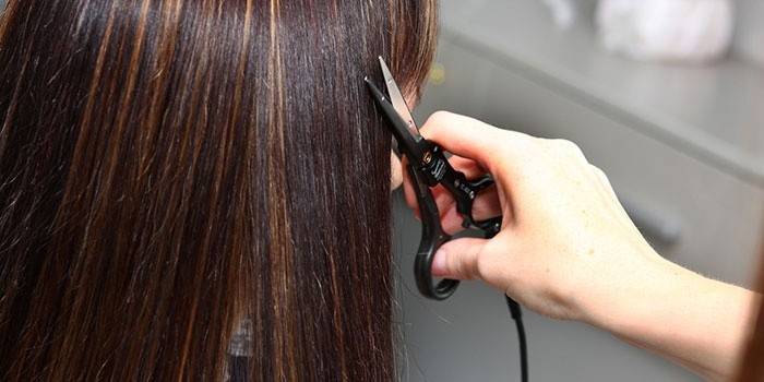 Taglio di capelli da ragazza