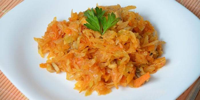 Bắp cải với cơm