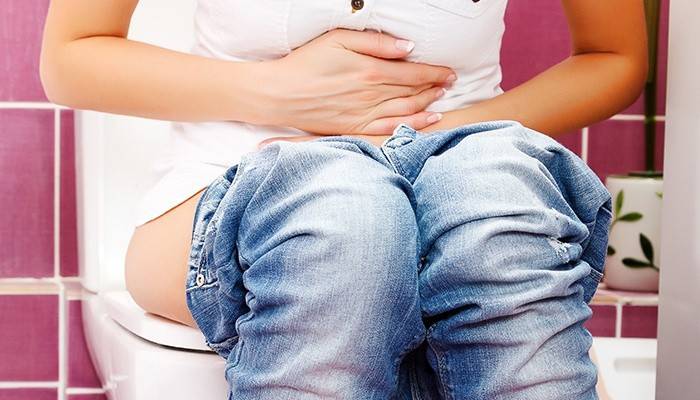 المرأة أظهرت أعراض مرض القلاع