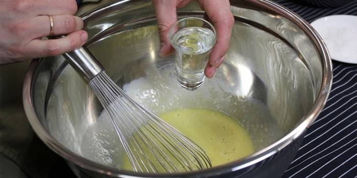  Procesul de preparare a aluatului cu vodka