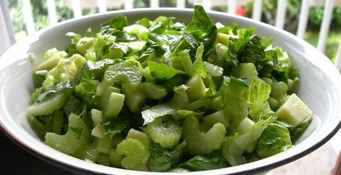 سلطة الكرفس