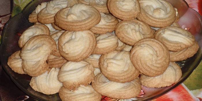 Shortbread nấu trên kem chua