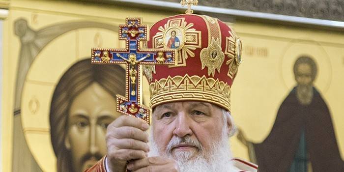 Църковен поп