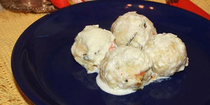 Bolas de carne com cogumelos