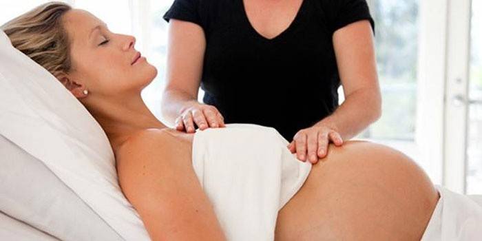 Đặc điểm của điều trị đau thần kinh tọa ở phụ nữ mang thai