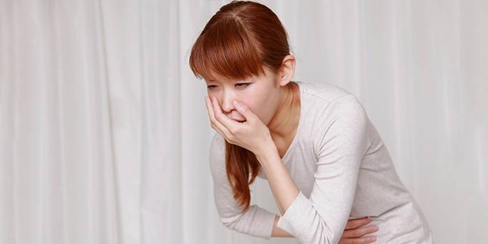 Chứng ợ nóng ở một cô gái sau khi cắt bỏ túi mật