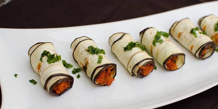 Rouleaux bleus farcis aux tomates