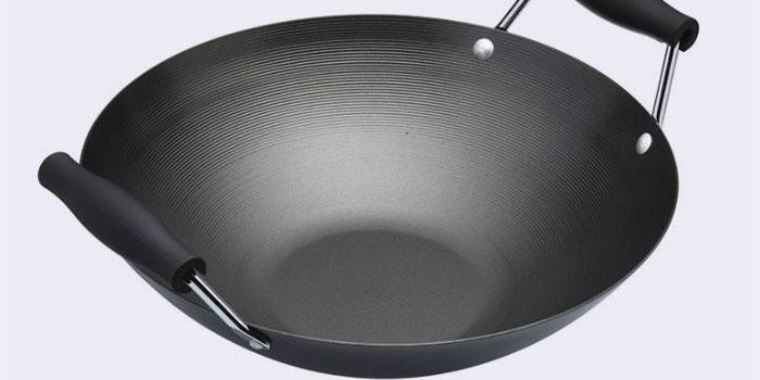 Wok av karbonstål