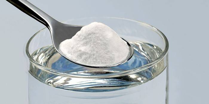 Preparazione della soluzione di soda secondo Neumyvakin