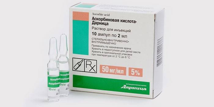 Ang isang solusyon ng ascorbic acid sa ampoules para sa iniksyon