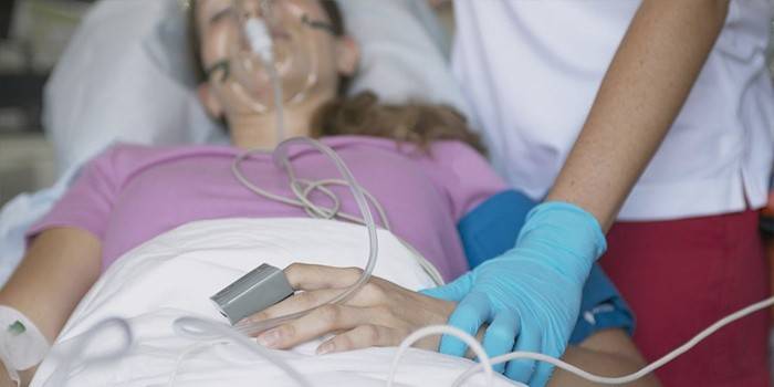 Παροχή φροντίδας σε μια γυναίκα με σημεία εγκεφαλίτιδας του εγκεφάλου