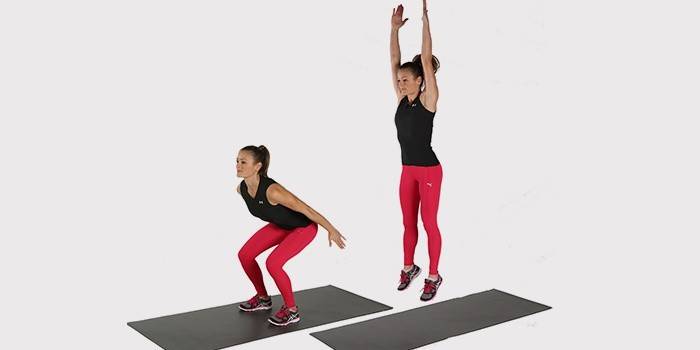 Una nena realitza un exercici al sistema Tabata
