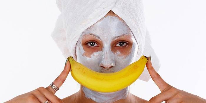 Maschera lifting viso con uovo
