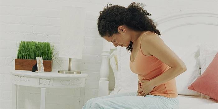 Chứng ợ nóng nghiêm trọng ở một cô gái