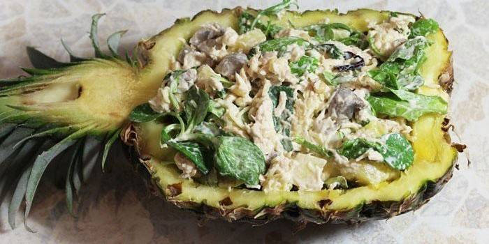 Blätterteig-Salat mit Champignons