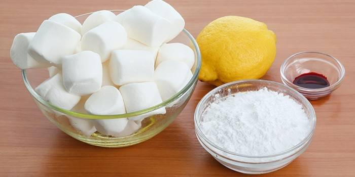 Guimauve, citron, sucre glace et colorant