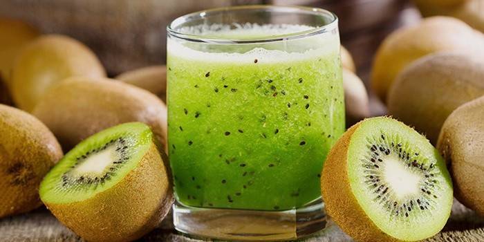 Smoothie aux fruits Kiwi