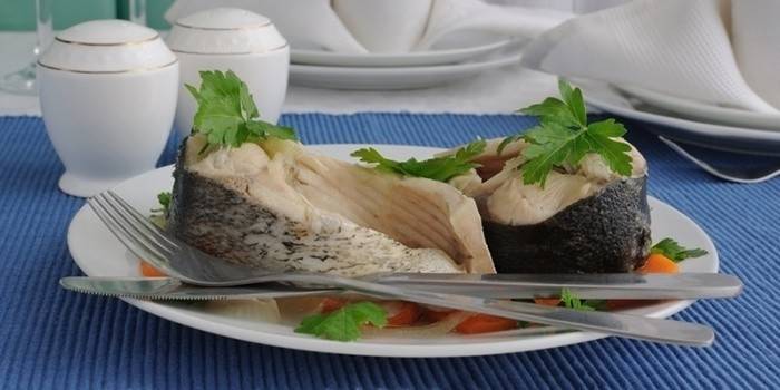 Pesce bollito