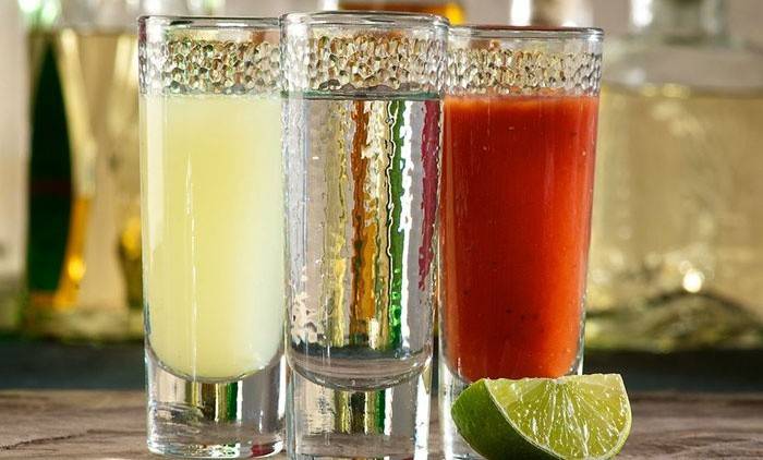 Mi a szokásos mezcal kiszolgálására?