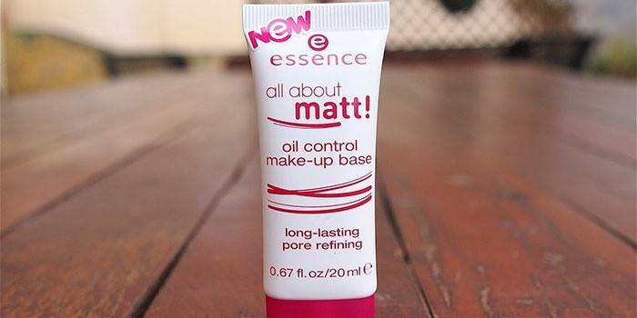 Concealer Essence viskas apie matinį