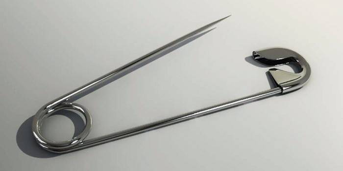 Nazar Pin